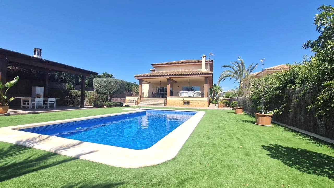 4 soveværelse Villa til salg i Santa Pola med swimmingpool garage - € 635.000 (Ref: 9047166)