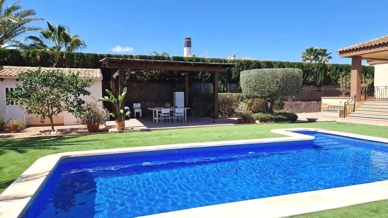 4 soveværelse Villa til salg i Santa Pola med swimmingpool garage - € 635.000 (Ref: 9047166)