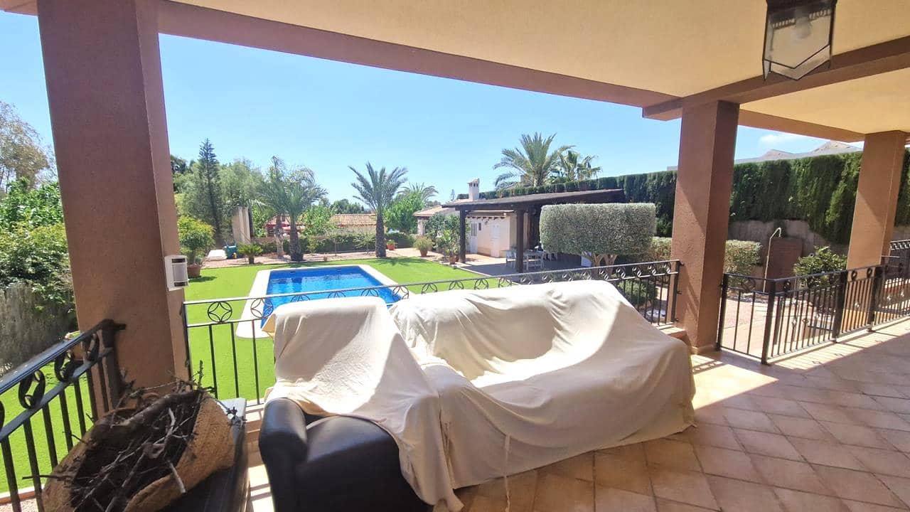 4 soveværelse Villa til salg i Santa Pola med swimmingpool garage - € 635.000 (Ref: 9047166)