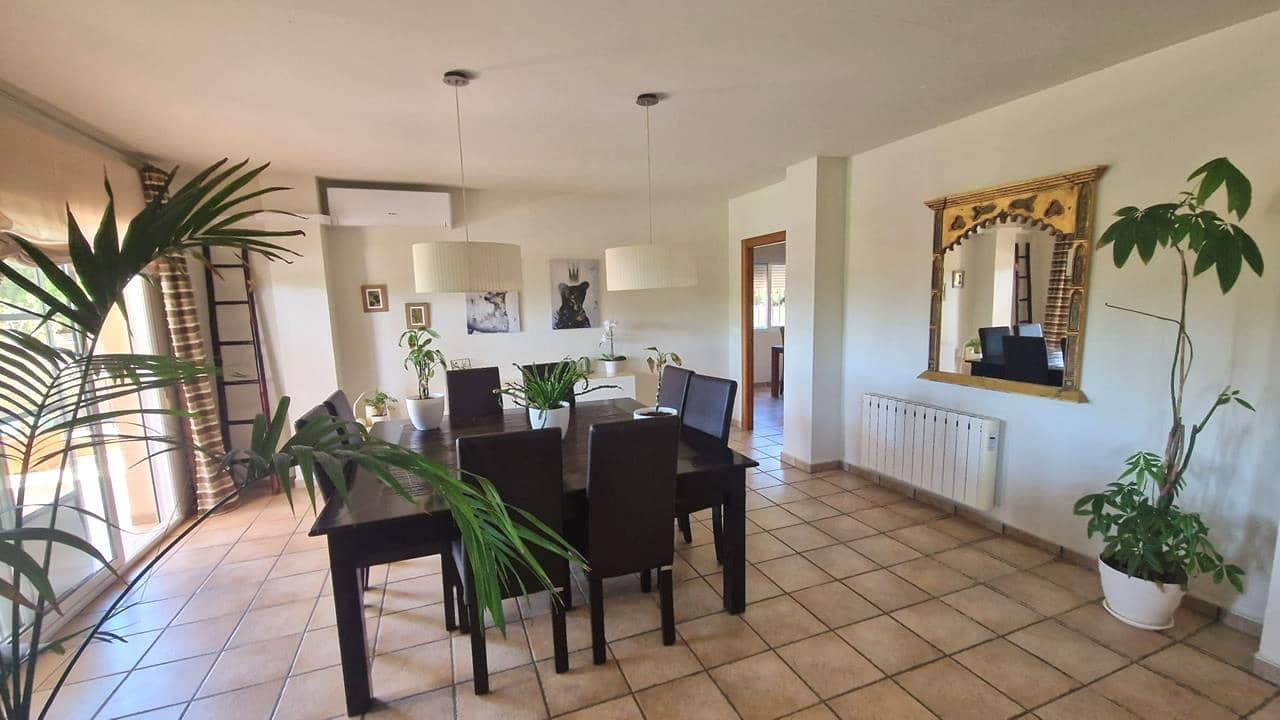 4 soveværelse Villa til salg i Santa Pola med swimmingpool garage - € 635.000 (Ref: 9047166)