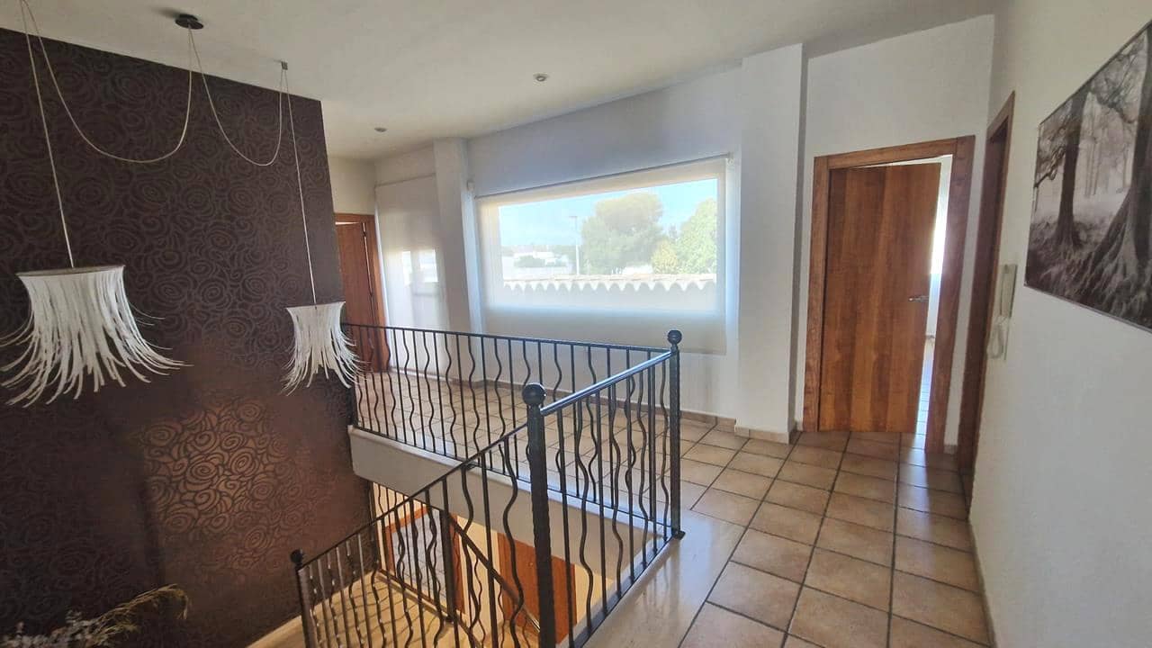4 soveværelse Villa til salg i Santa Pola med swimmingpool garage - € 635.000 (Ref: 9047166)