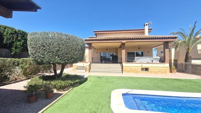 4 soverom Villa til salgs i Santa Pola med svømmebasseng garasje - € 635 000 (Ref: 9047166)