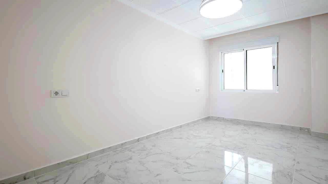 3 soveværelse Penthouse til salg i Torrevieja med swimmingpool - € 345.000 (Ref: 9050515)