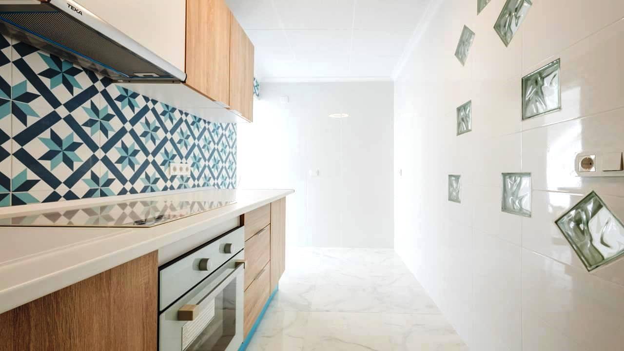 3 soveværelse Penthouse til salg i Torrevieja med swimmingpool - € 345.000 (Ref: 9050515)