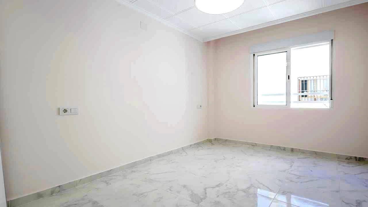 3 soveværelse Penthouse til salg i Torrevieja med swimmingpool - € 345.000 (Ref: 9050515)