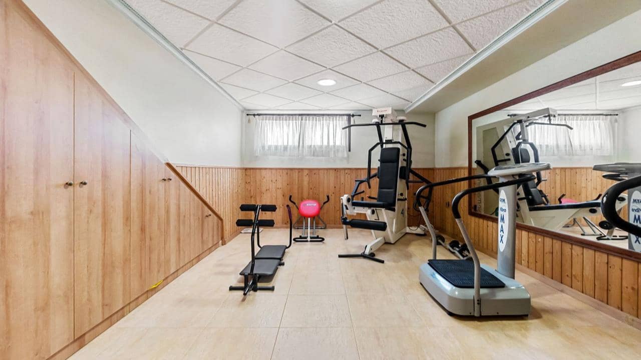 4 soveværelse Villa til salg i Rafal med swimmingpool garage - € 697.999 (Ref: 9051779)