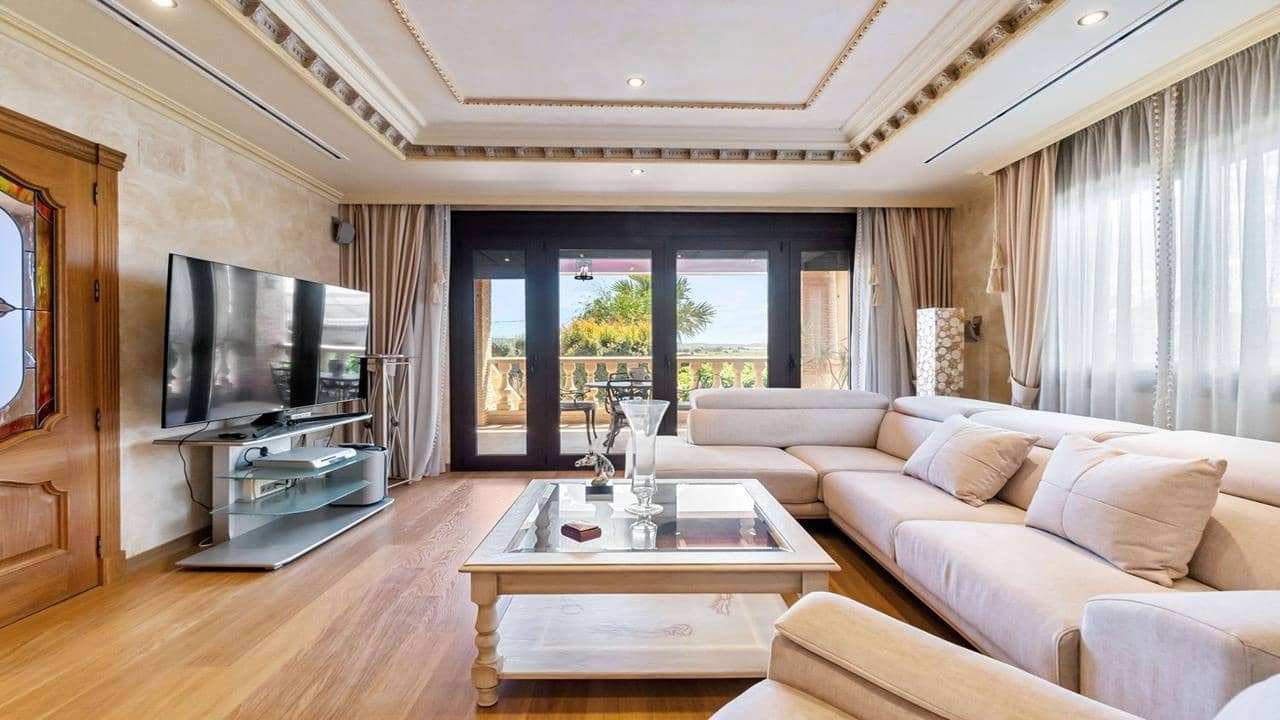 4 soveværelse Villa til salg i Rafal med swimmingpool garage - € 697.999 (Ref: 9051779)