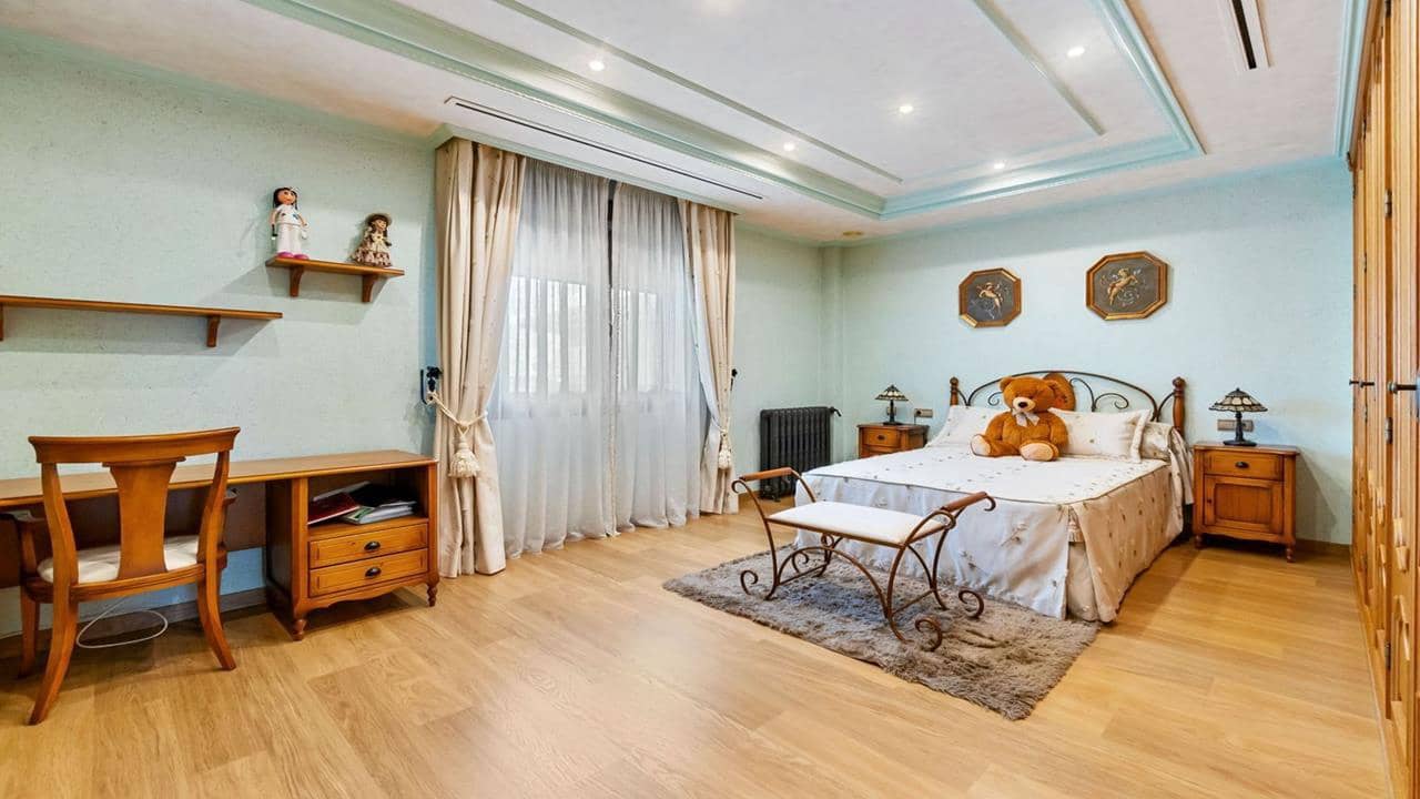 4 soveværelse Villa til salg i Rafal med swimmingpool garage - € 697.999 (Ref: 9051779)