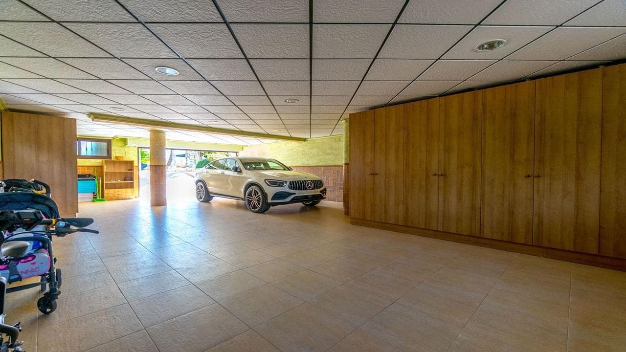 4 soveværelse Villa til salg i Rafal med swimmingpool garage - € 697.999 (Ref: 9051779)