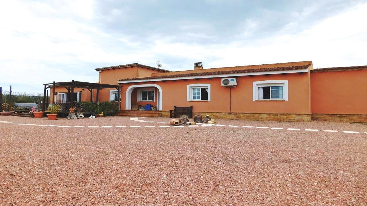 3 quarto Moradia para venda em Dolores com piscina garagem - 499 000 € (Ref: 9058627)