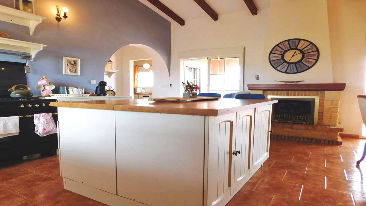 3 quarto Moradia para venda em Dolores com piscina garagem - 499 000 € (Ref: 9058627)