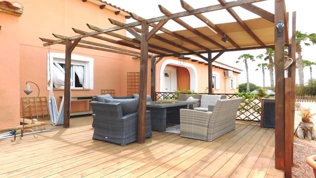3 bedroom Villa for sale in Dolores with pool garage - € 499,000 (Ref: 9058627)
