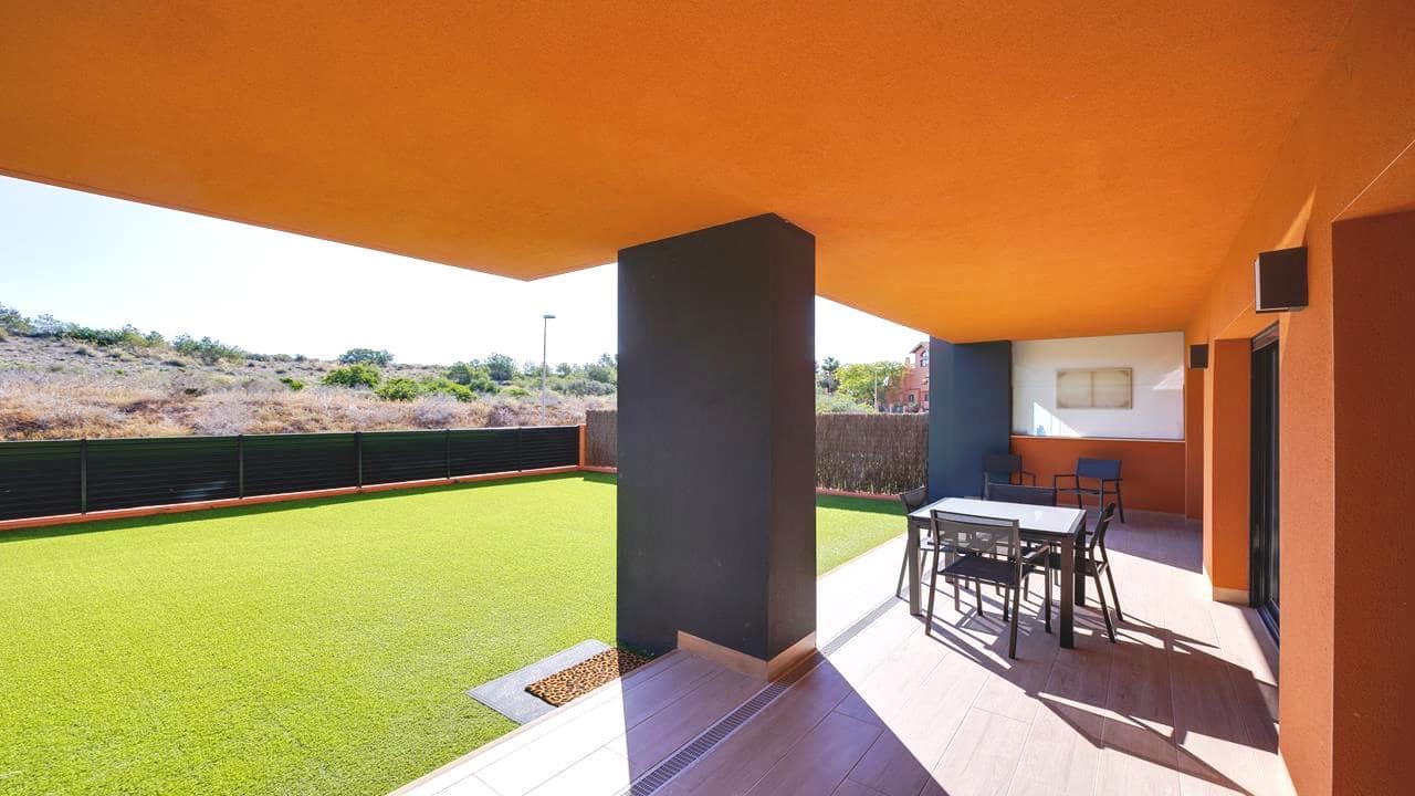 2 soveværelse Lejlighed til salg i Villamartin med swimmingpool garage - € 265.000 (Ref: 9060135)