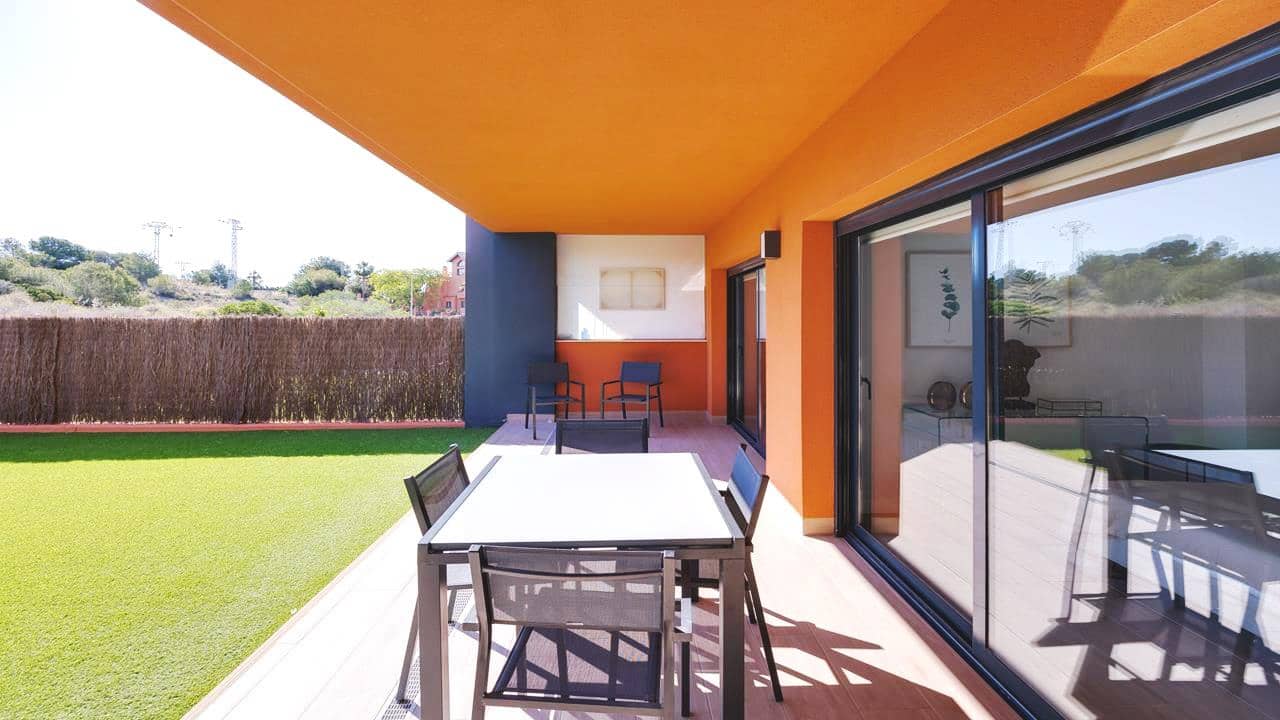 2 soveværelse Lejlighed til salg i Villamartin med swimmingpool garage - € 265.000 (Ref: 9060135)