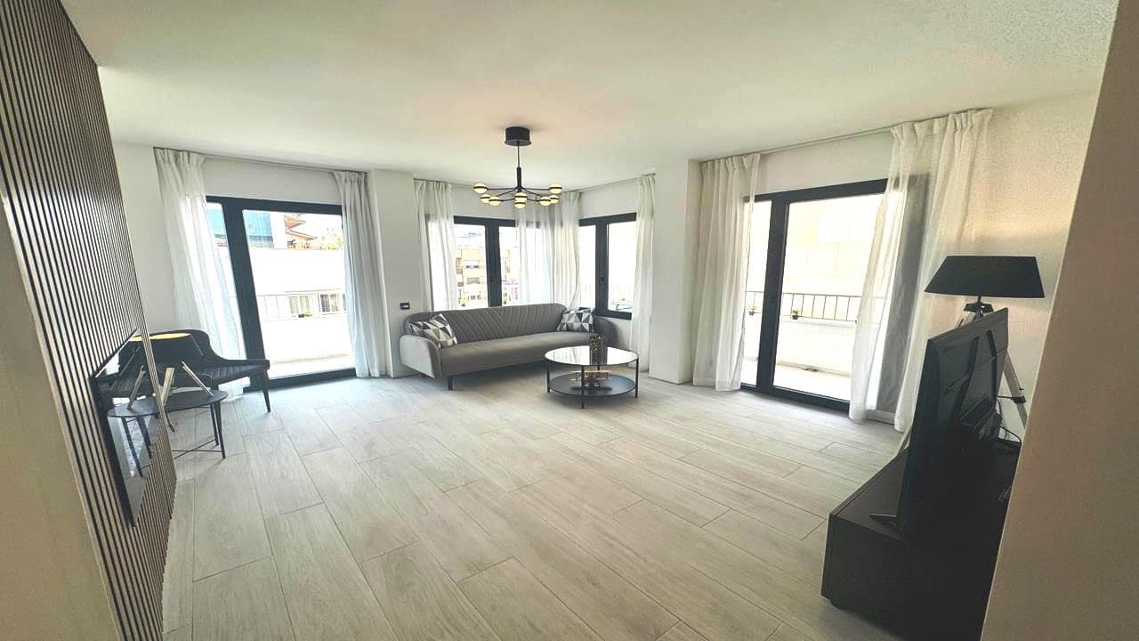 3 soveværelse Penthouse til salg i Torrevieja - € 357.000 (Ref: 9060659)