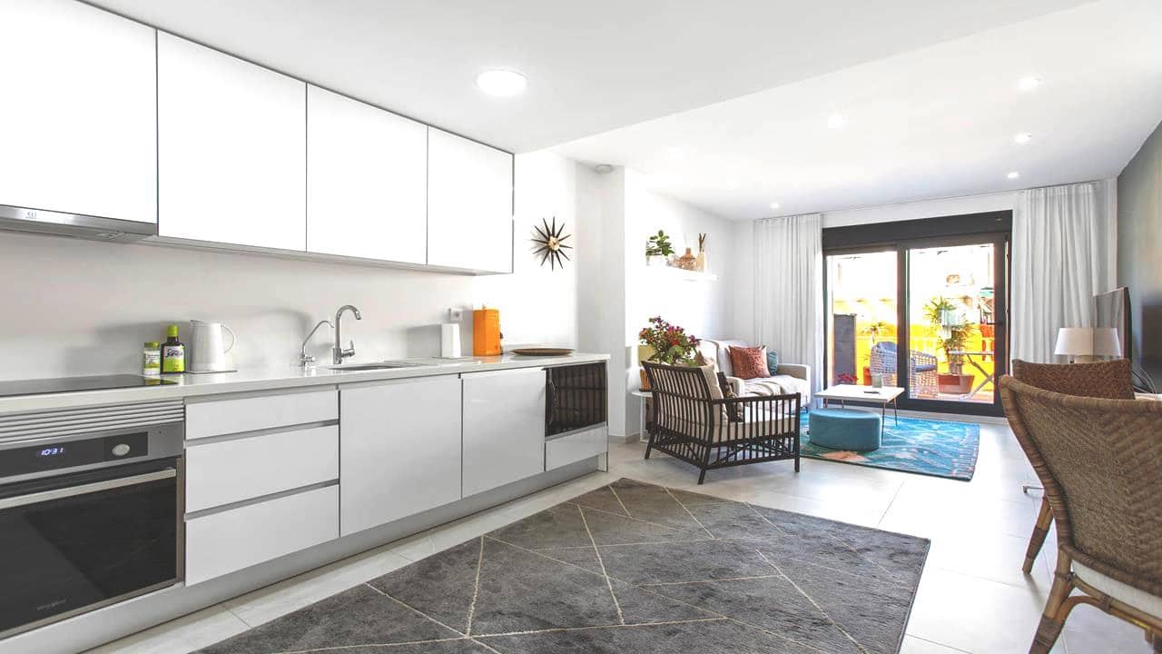 2 slaapkamer Penthouse te koop in Torrevieja met zwembad garage - € 295.000 (Ref: 9068358)