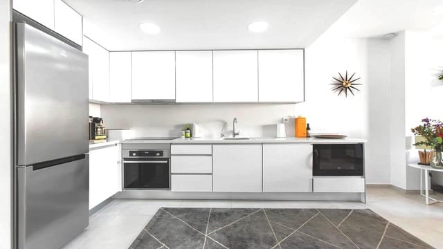 2 slaapkamer Penthouse te koop in Torrevieja met zwembad garage - € 295.000 (Ref: 9068358)