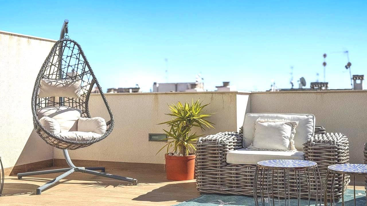 2 slaapkamer Penthouse te koop in Torrevieja met zwembad garage - € 295.000 (Ref: 9068358)