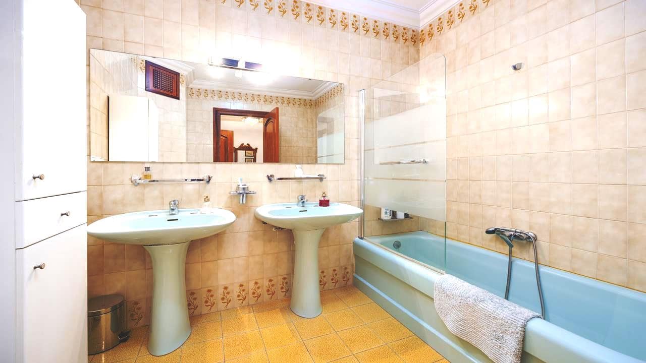 12 Zimmer Villa zu verkaufen in Callosa de Segura mit Pool Garage - 1.065.000 € (Ref: 9080952)