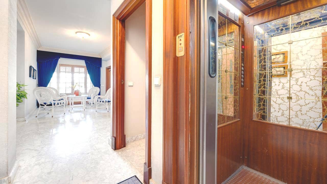 12 Zimmer Villa zu verkaufen in Callosa de Segura mit Pool Garage - 1.065.000 € (Ref: 9080952)