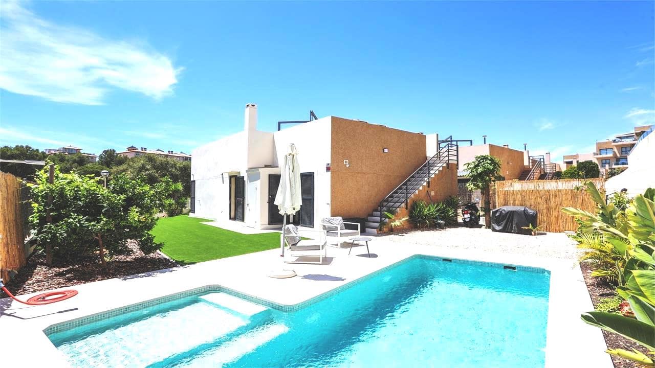 3 sovrum Villa till salu i La Zenia med pool garage - 499 000 € (Ref: 9086154)