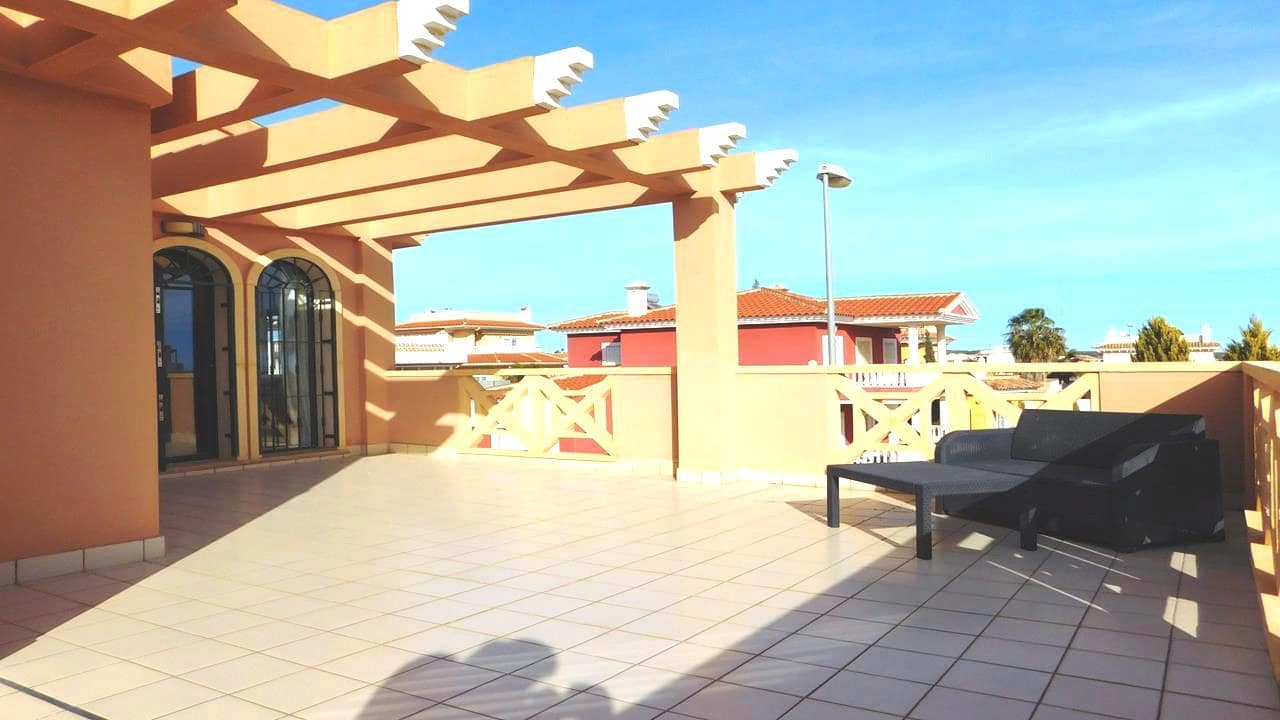 4 chambre Villa/Maison à vendre à Ciudad Quesada avec piscine garage - 520 000 € (Ref: 9088256)