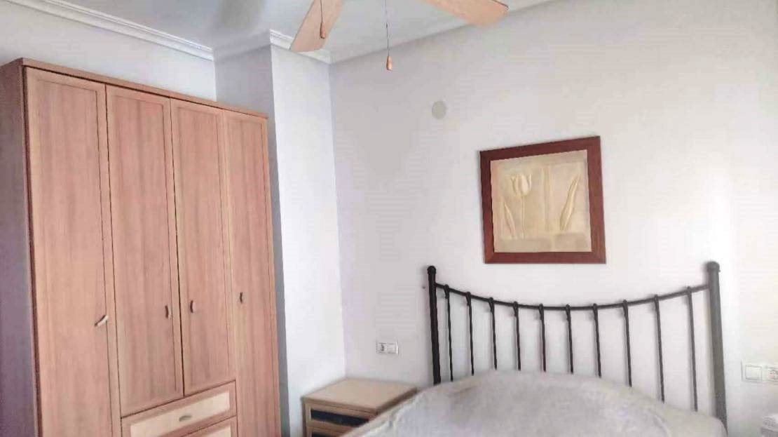 3 soverom Leilighet til salgs i Torrevieja - € 165 000 (Ref: 9094487)