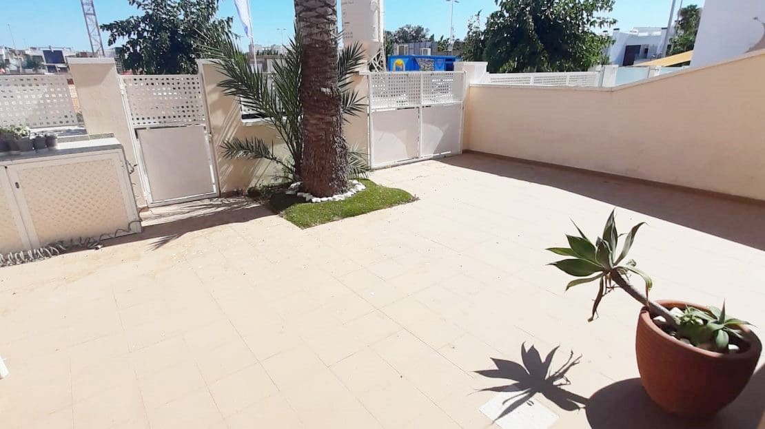 4 bedroom Townhouse for sale in Pilar de la Horadada with pool garage - € 349,000 (Ref: 9097396)