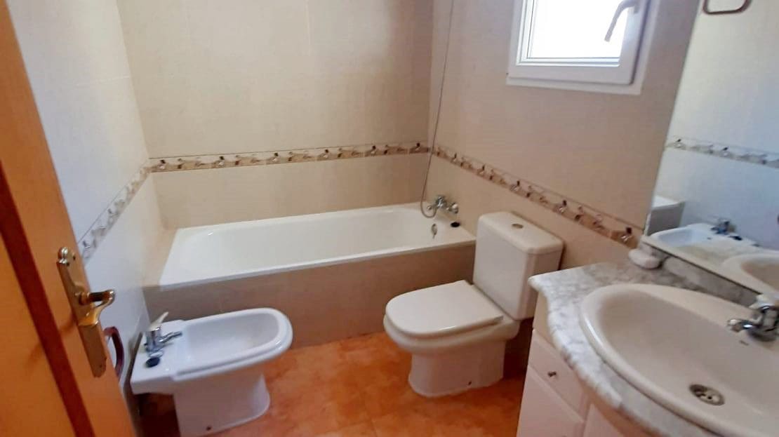 4 bedroom Townhouse for sale in Pilar de la Horadada with pool garage - € 349,000 (Ref: 9097396)