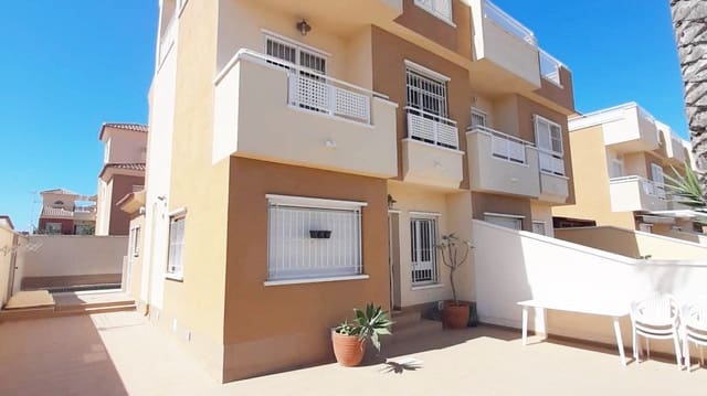 4 bedroom Townhouse for sale in Pilar de la Horadada with pool garage - € 349,000 (Ref: 9097396)