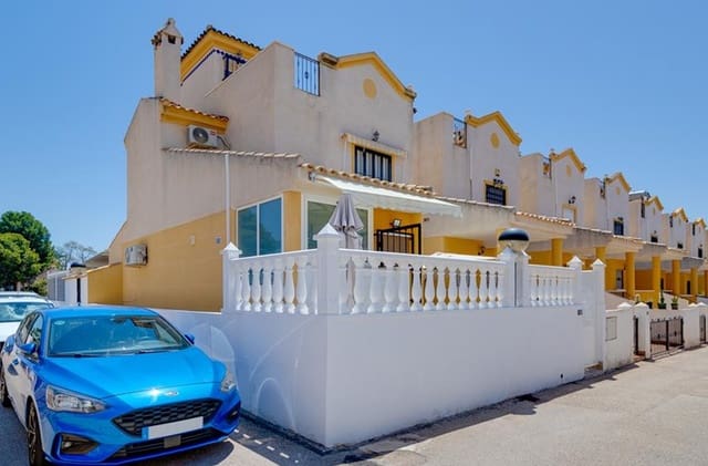 3 soveværelse Byhus til salg i El Raso, Guardamar del Segura med swimmingpool garage - € 208.500 (Ref: 9130232)