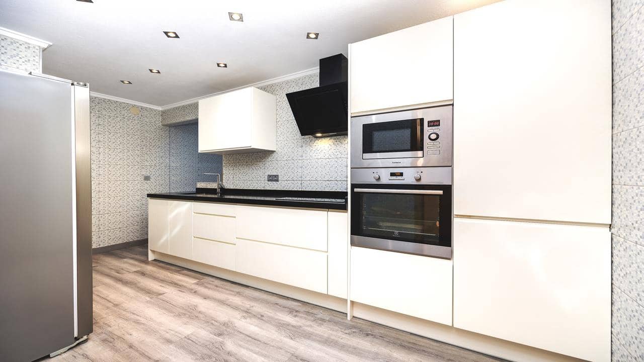 3 bedroom Apartment for sale in Torrevieja with pool - € 264,995 (Ref: 9143310)