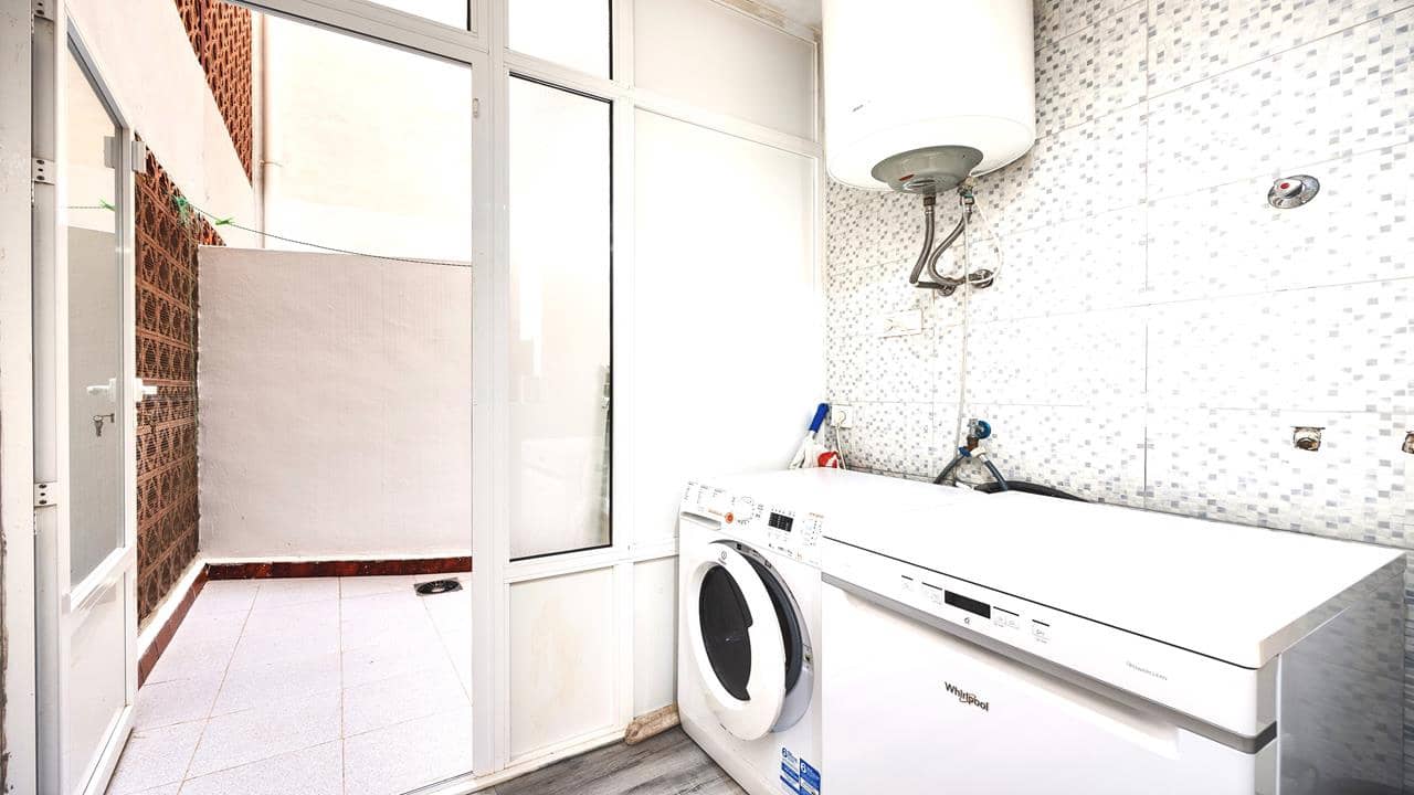 3 bedroom Apartment for sale in Torrevieja with pool - € 264,995 (Ref: 9143310)