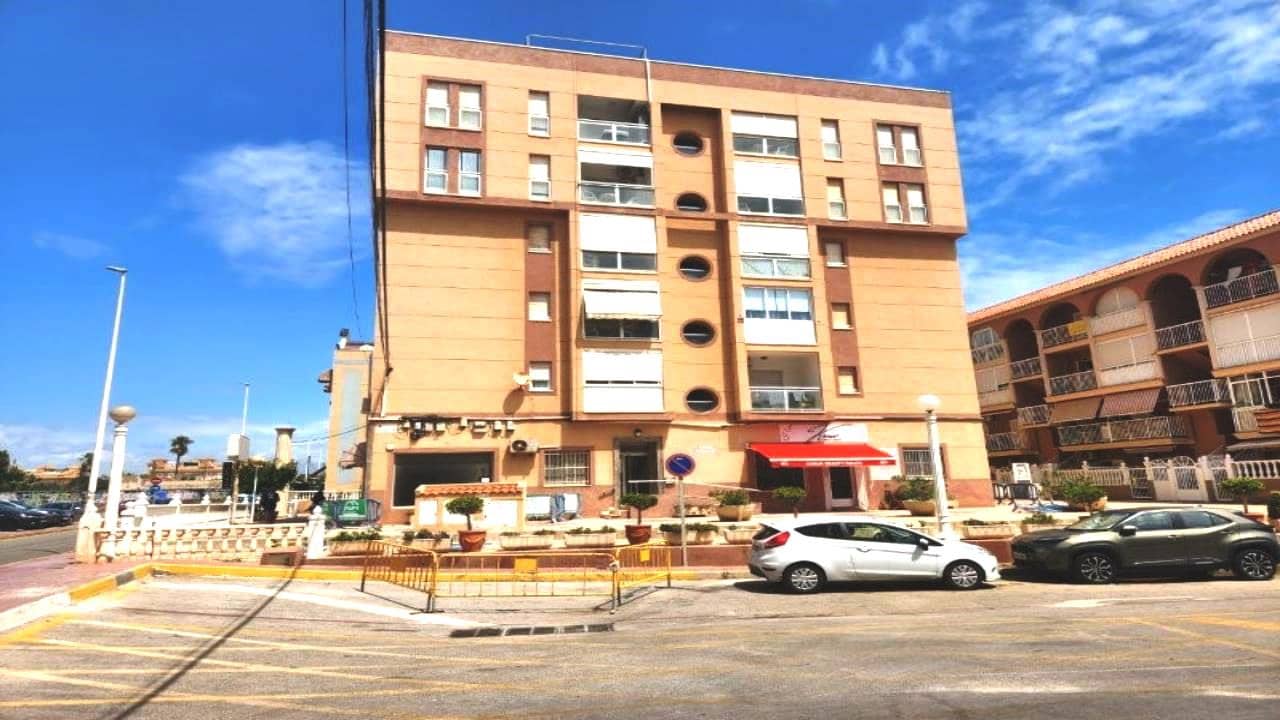 2 soveværelse Lejlighed til salg i La Mata med swimmingpool garage - € 165.000 (Ref: 9148564)