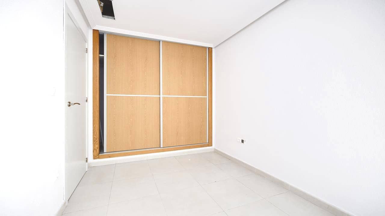 3 soverom Leilighet til salgs i Torrevieja med garasje - € 178 995 (Ref: 9151147)