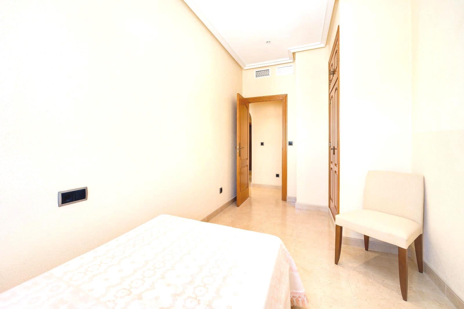 3 Zimmer Apartment zu verkaufen in Torrevieja - 430.000 € (Ref: 9158765)