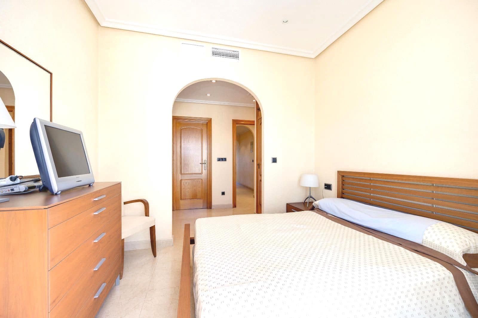 3 Zimmer Apartment zu verkaufen in Torrevieja - 430.000 € (Ref: 9158765)