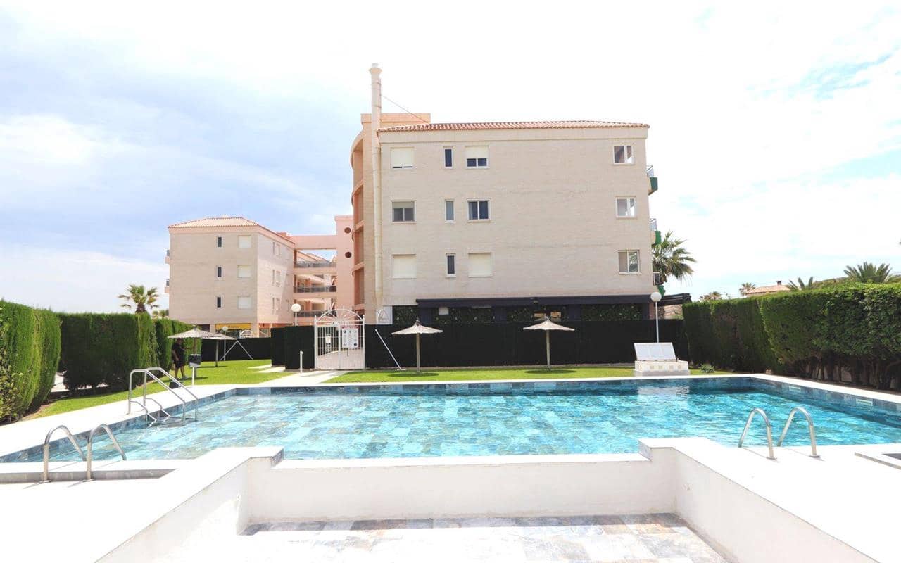 3 soveværelse Lejlighed til salg i Playa Flamenca med swimmingpool garage - € 340.000 (Ref: 9160549)