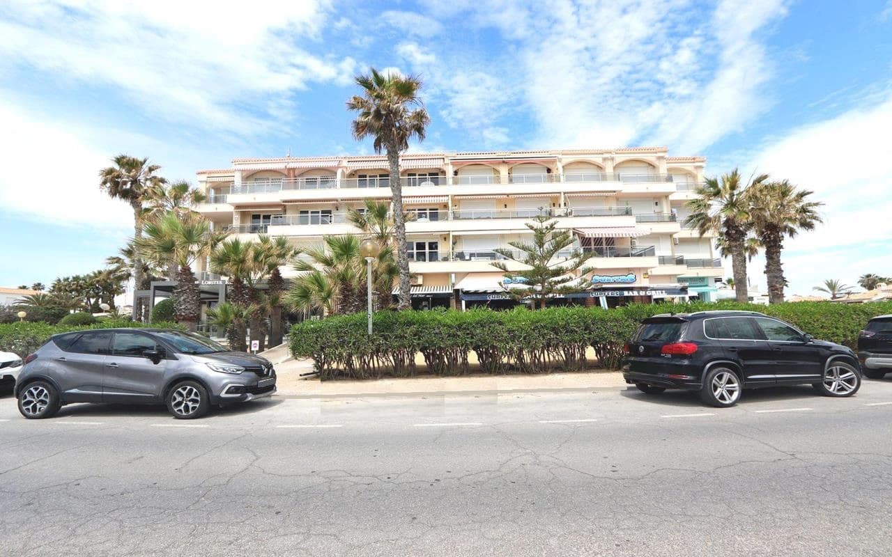 3 soveværelse Lejlighed til salg i Playa Flamenca med swimmingpool garage - € 340.000 (Ref: 9160549)