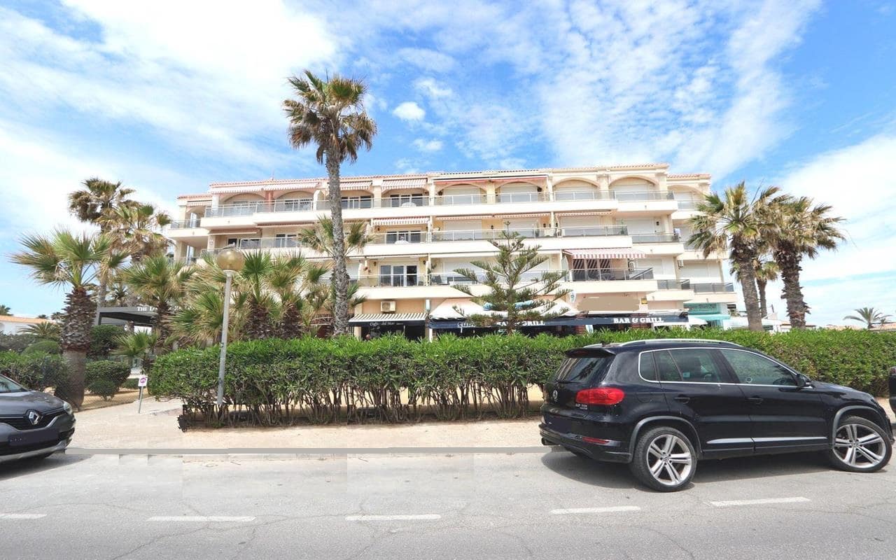 3 soveværelse Lejlighed til salg i Playa Flamenca med swimmingpool garage - € 340.000 (Ref: 9160549)