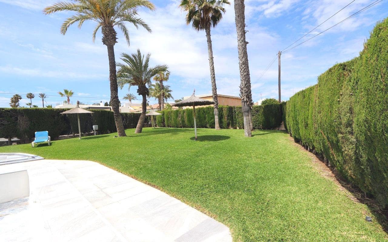 3 soveværelse Lejlighed til salg i Playa Flamenca med swimmingpool garage - € 340.000 (Ref: 9160549)