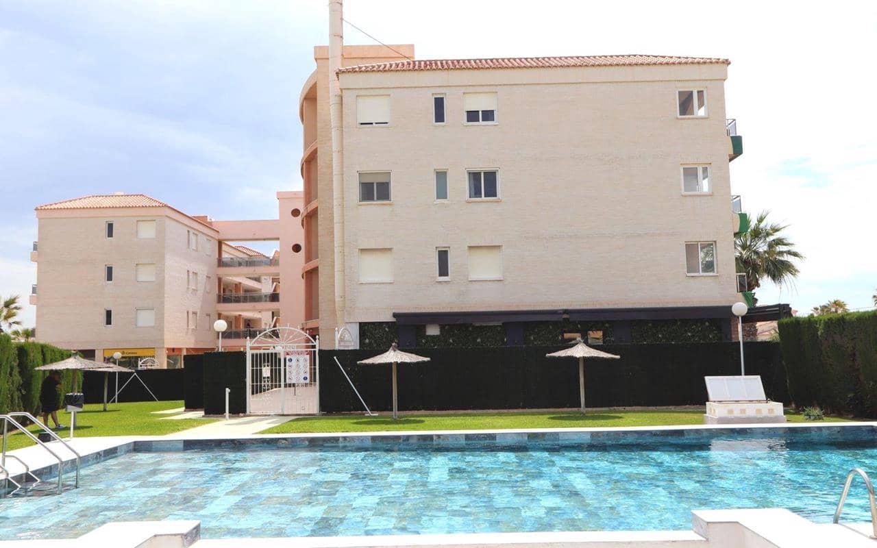 3 soveværelse Lejlighed til salg i Playa Flamenca med swimmingpool garage - € 340.000 (Ref: 9160549)