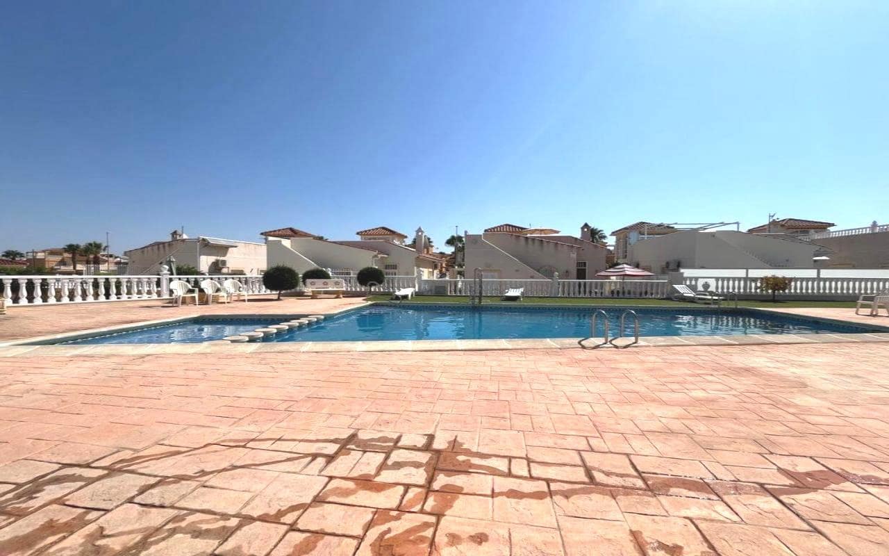 3 soverom Villa til salgs i Lo Crispin med svømmebasseng garasje - € 215 000 (Ref: 9175534)