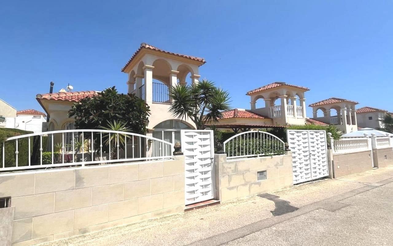 3 soverom Villa til salgs i Lo Crispin med svømmebasseng garasje - € 215 000 (Ref: 9175534)