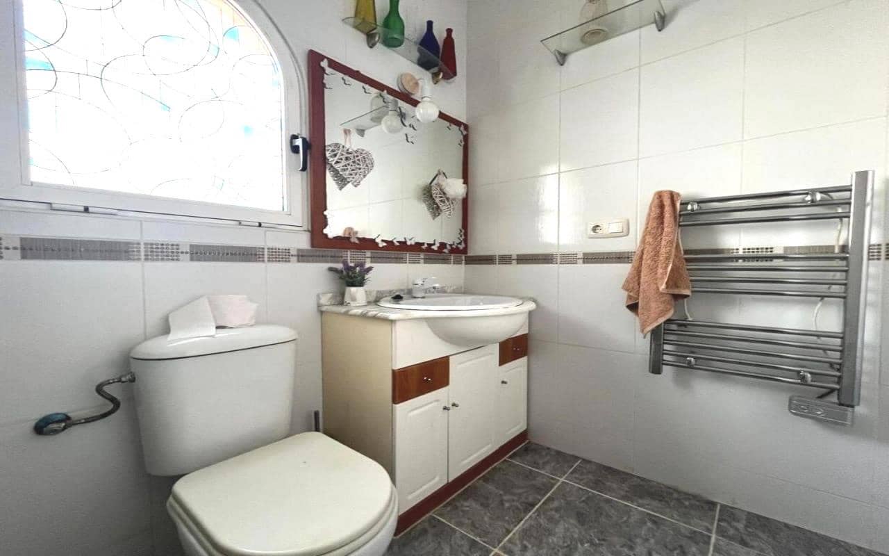 3 soverom Villa til salgs i Lo Crispin med svømmebasseng garasje - € 215 000 (Ref: 9175534)