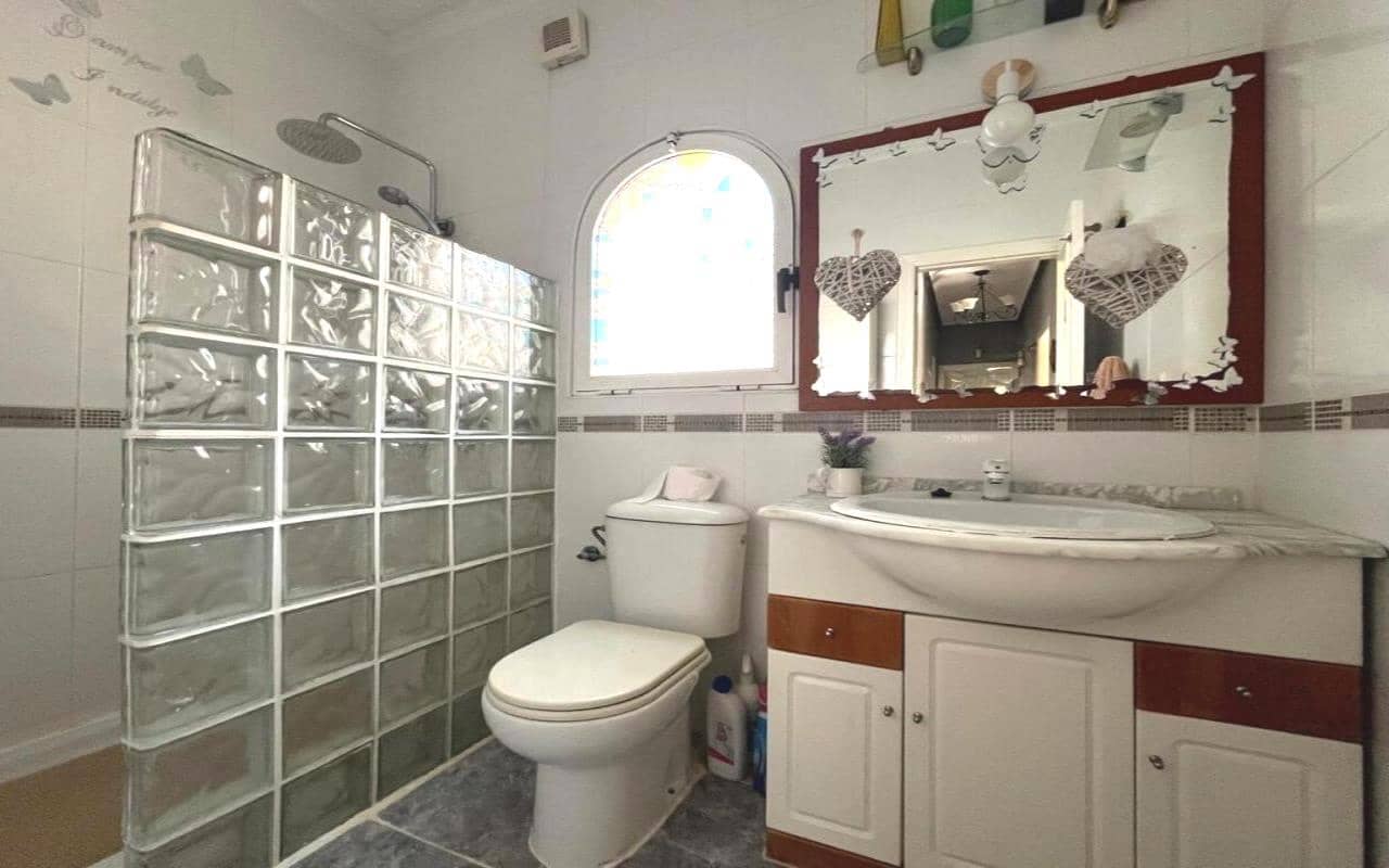 3 soverom Villa til salgs i Lo Crispin med svømmebasseng garasje - € 215 000 (Ref: 9175534)