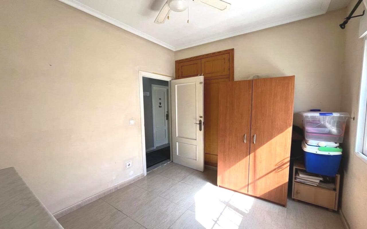 3 soverom Villa til salgs i Lo Crispin med svømmebasseng garasje - € 215 000 (Ref: 9175534)