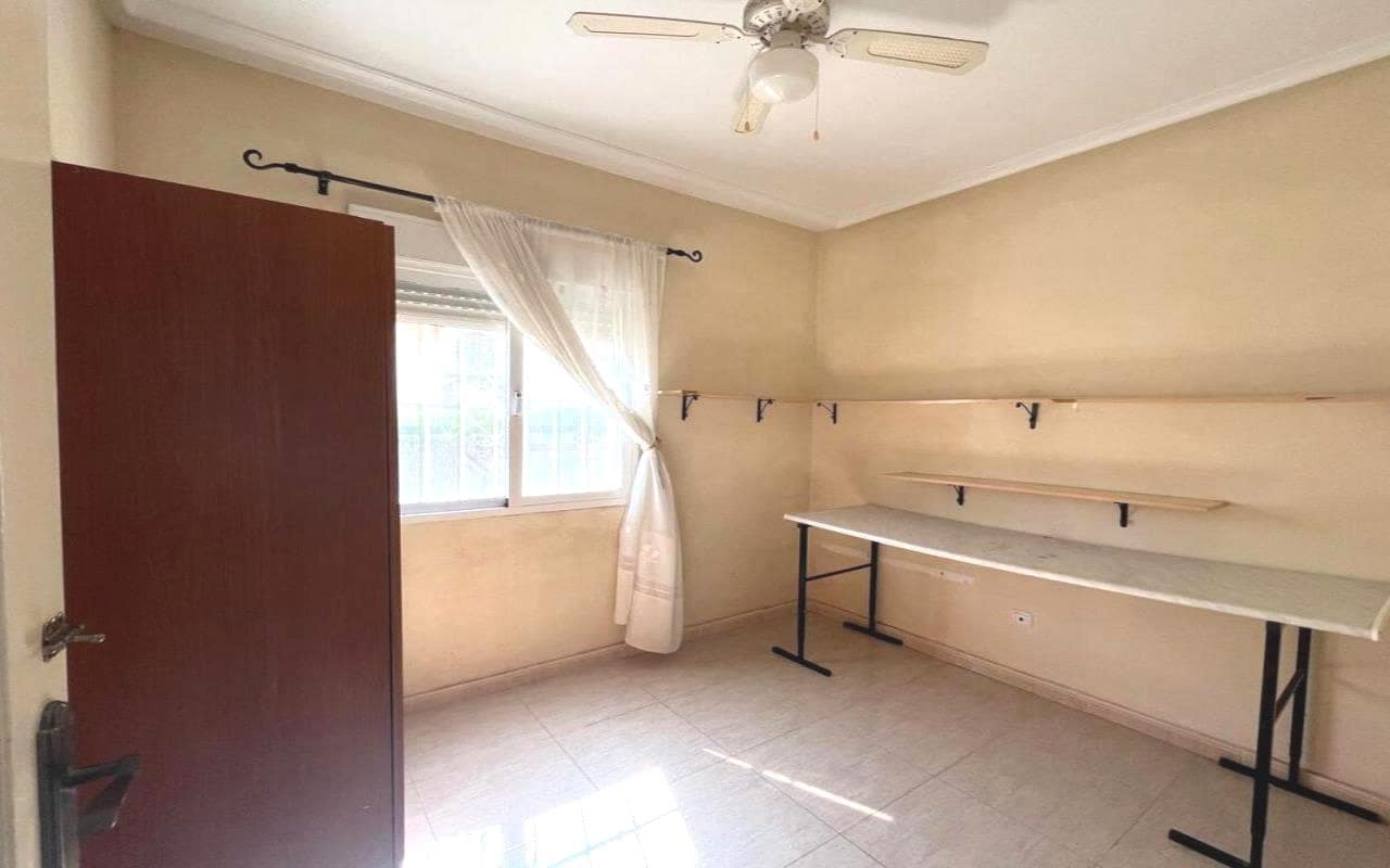 3 soverom Villa til salgs i Lo Crispin med svømmebasseng garasje - € 215 000 (Ref: 9175534)