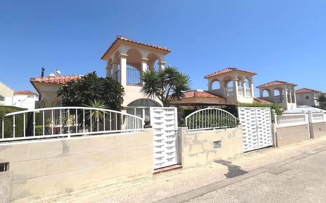 3 soverom Villa til salgs i Lo Crispin, Algorfa med svømmebasseng garasje - € 215 000 (Ref: 9175534)