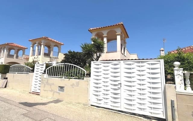 3 soverom Villa til salgs i Lo Crispin, Algorfa med svømmebasseng garasje - € 215 000 (Ref: 9175534)